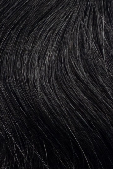 Indisk Tempelhår Tape Extensions selges i pakker av 10 festen som utgjør 5 sandwiches. Festene er 3 cm brede og 0,5 cm i høyden. Leveres i lengdene 25, 35, 45cm. Håret er Double Drawn